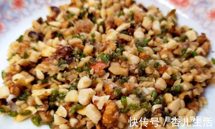 核桃|把麦穗放进锅里炒一炒,瞬间变美食,第一次见这种做法,长见识了