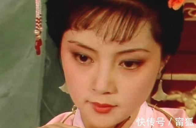 贾府@薛宝钗家到底有多穷?在贾府多年花的钱,赶不上贾府给他们的零头