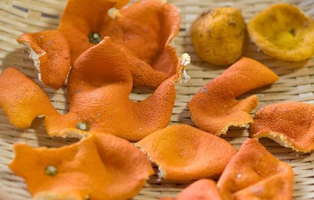 老人|橘皮泡脚,越泡越有!老人坚持用橘皮泡脚,10年的烦恼终于解决了