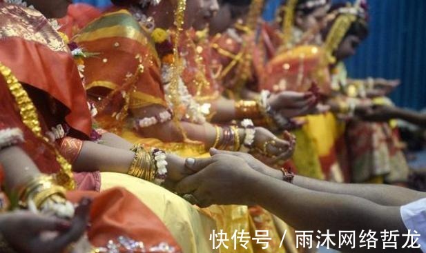 敬仰|尼泊尔最尊贵的女神:万人敬仰连国王也得下跪,退位后却无人敢娶