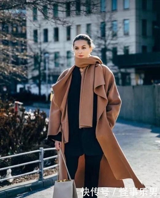 三四十岁的女人少穿焦糖色,多穿这3个高级色,洋气时髦又显白!