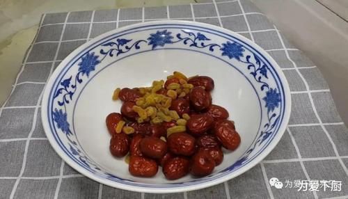 大米扔进滚烫的油锅里,5秒瞬间变美食,吃一口就爱上了,真的太好吃了