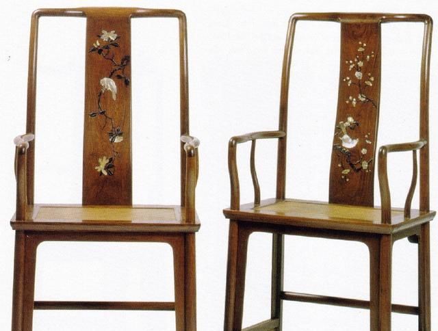 靠背周制南|明朝两对明朝黄花梨高靠背嵌入式白宝南官帽椅欣赏