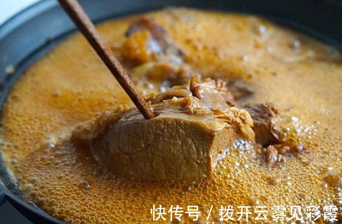 牛肉久炖不烂大厨教你1招,多加1勺,熟得快,软烂鲜香又入味