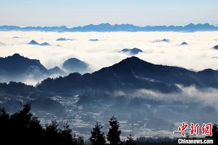 四川叙永：罗汉林雪后云海景观美景如画