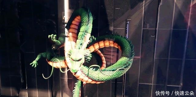 哥斯拉|限定手办难求是因为宅男一次性买太多,原因让二次元女孩子脸红