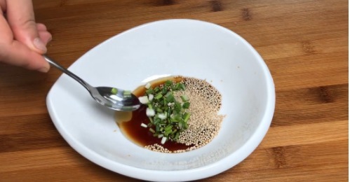 馄饨店老板:调馄饨馅时,要学会这2个技巧,保证馄饨滑嫩爽口