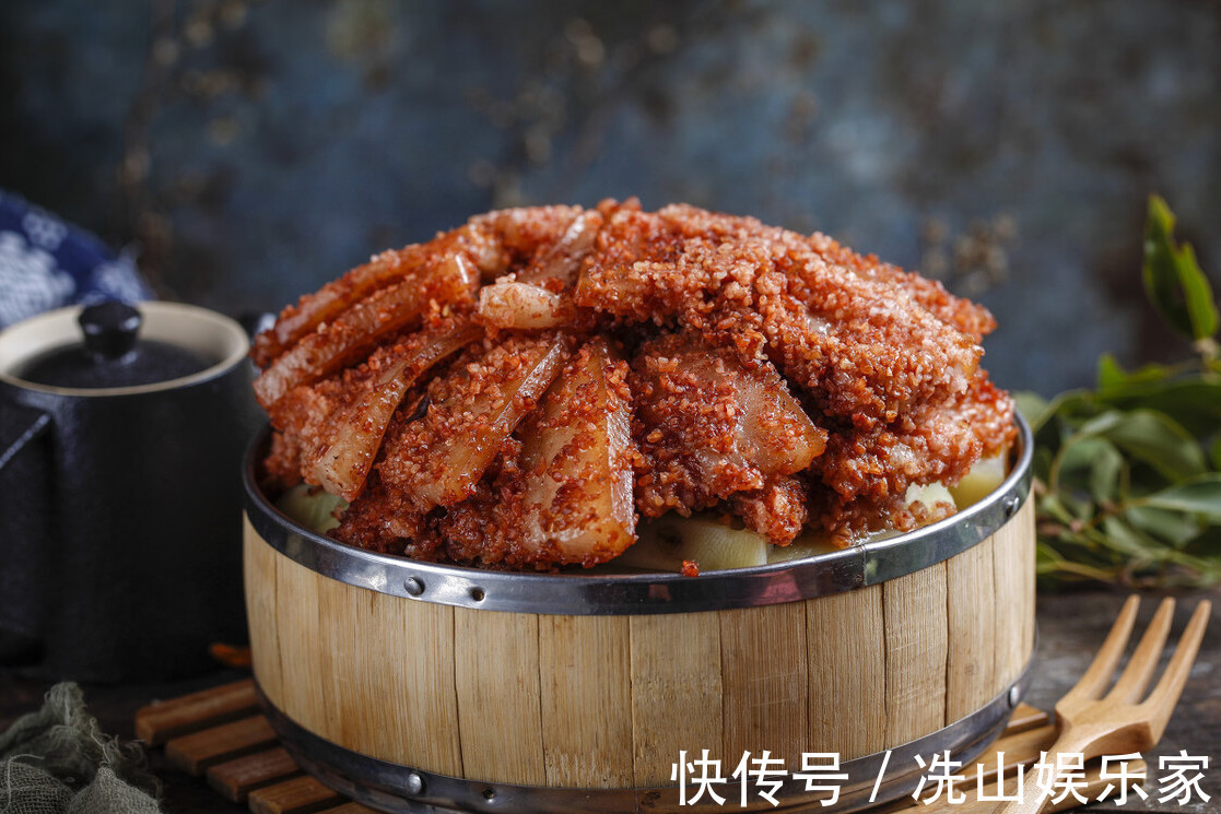 蒸肉米粉|粉蒸肉不能直接上锅蒸，学会2个技巧，五花肉酥烂入味不夹生