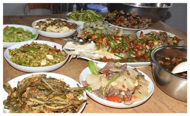 姐姐|婆婆带娃5年从没进过医院,少喂2饭,多做2事,保护孩子的脾胃