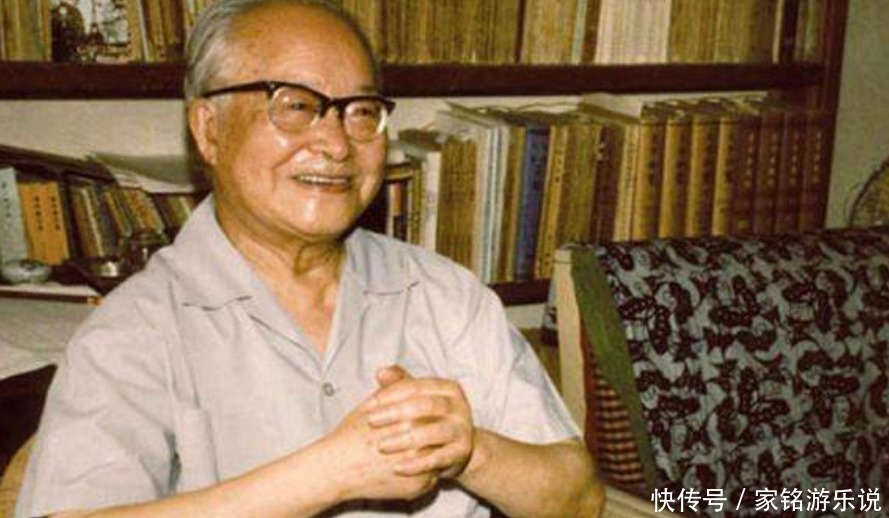 为红颜写书,沈从文同时失去文坛与家庭,走入绝境,两度自杀