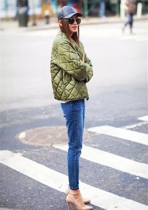 不管大衣还是棉袄，尽量避开这3个颜色，另外2种更高级，时髦百搭