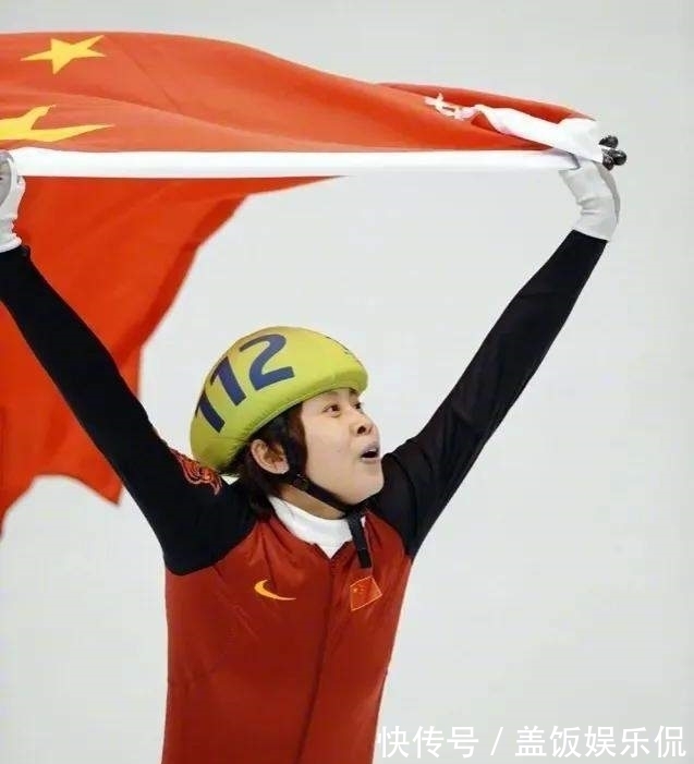 解说员|放话对手只能拿第二,称韩国对手为大饼子脸,王濛越狂,观众越爱