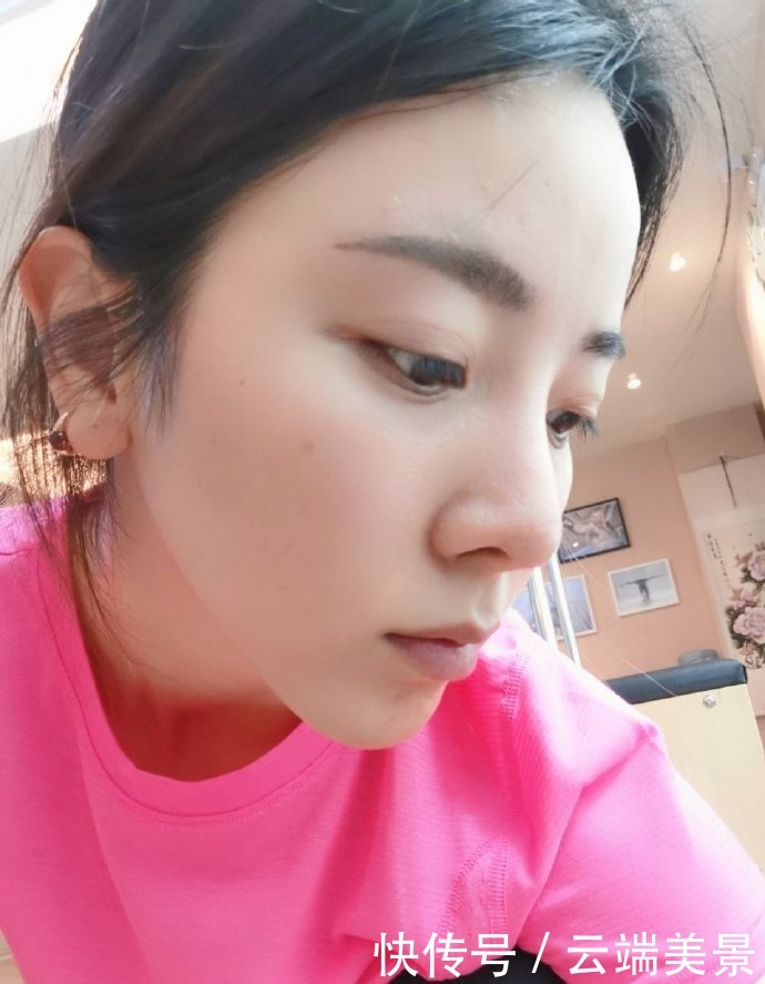 春晚|央视美女主持人李思思戴口罩去健身房运动,网友提醒最好在家