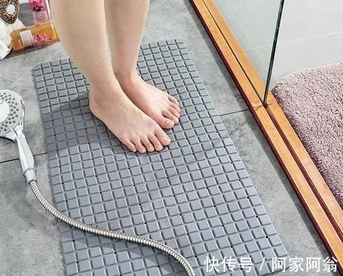 防滑垫|卫生间不起眼的6个先进设计,很是实用还不贵,不妨看一看