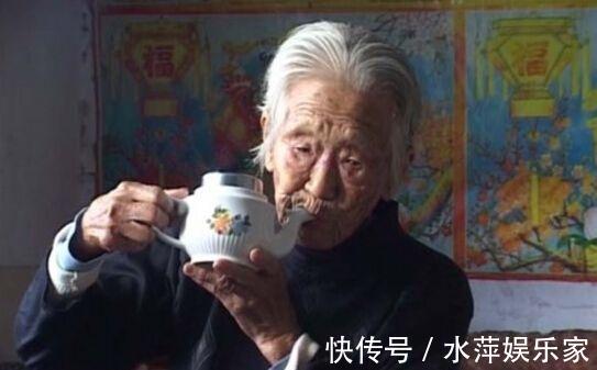 米酒|113岁老人烟酒不离手，他说长寿也不难，日常别碰一件事即可