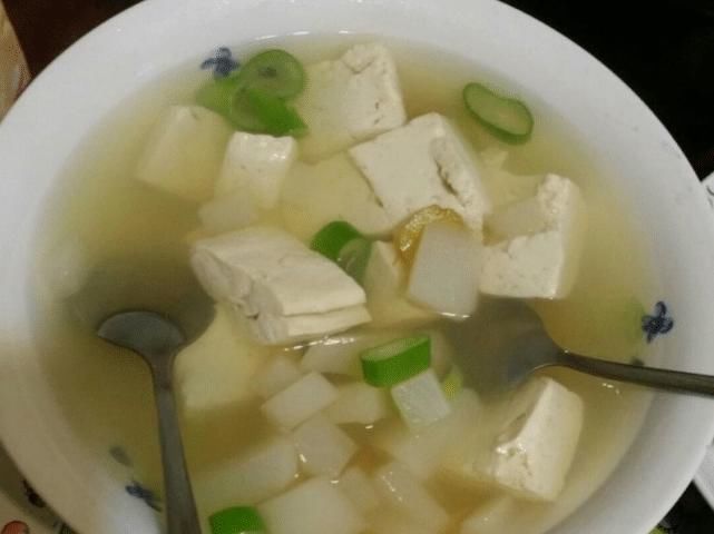 白萝卜和它是绝配,隔三差五吃,暖胃又驱寒,咳嗽不咳,秋天不咳嗽