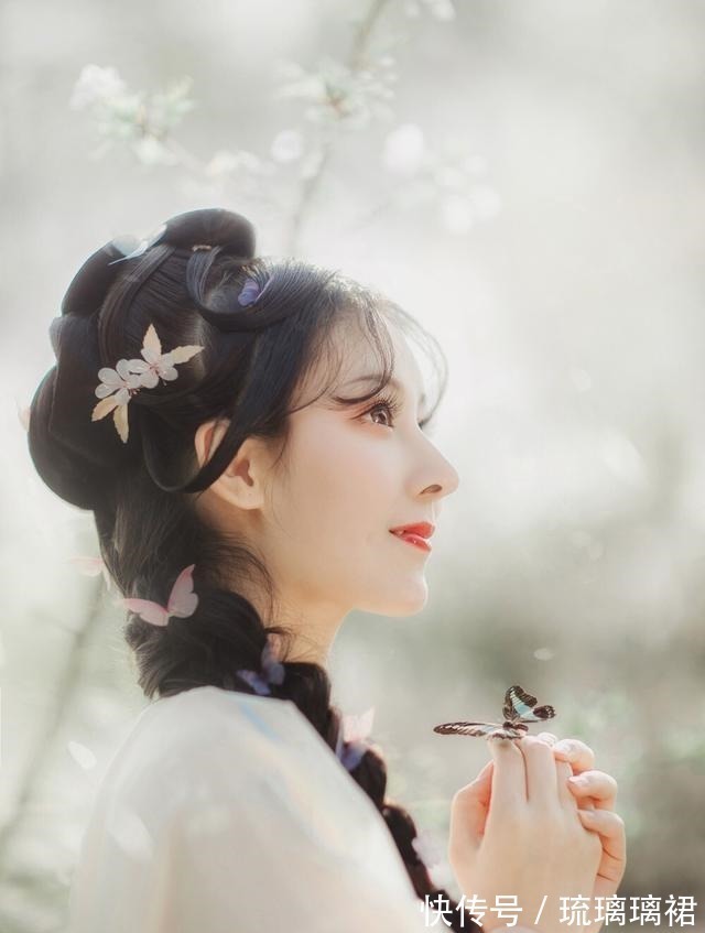 灵动$眼睛有这三个特征,就是天生的“古风杏眼”,全中的女生太幸运!