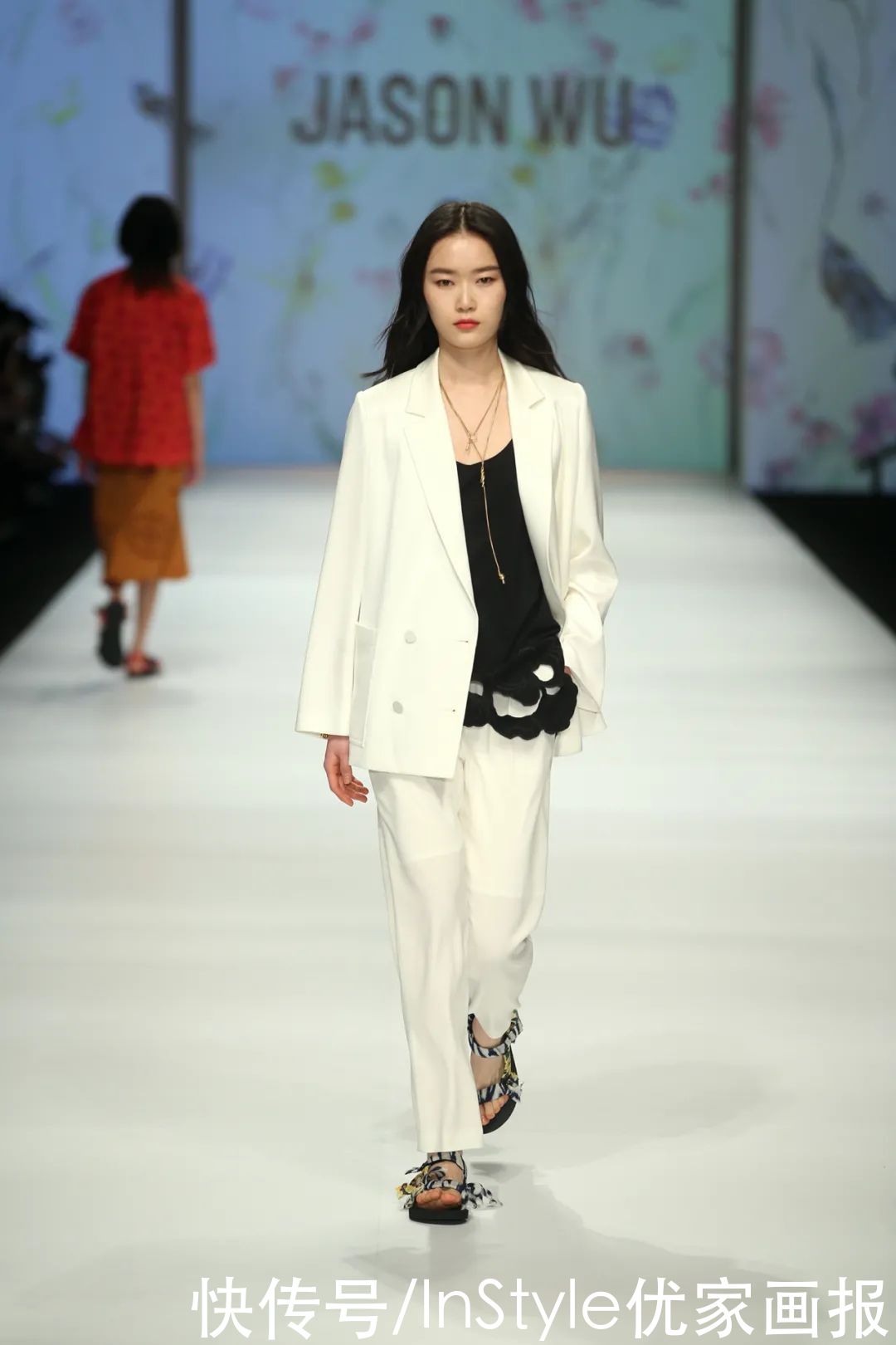 TMI时尚快报：又一时尚天才陨落