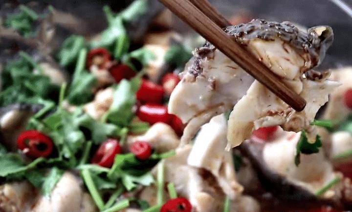 天冷了,少吃猪肉多吃它,简单一炖,鲜嫩入味又多汁,太香了