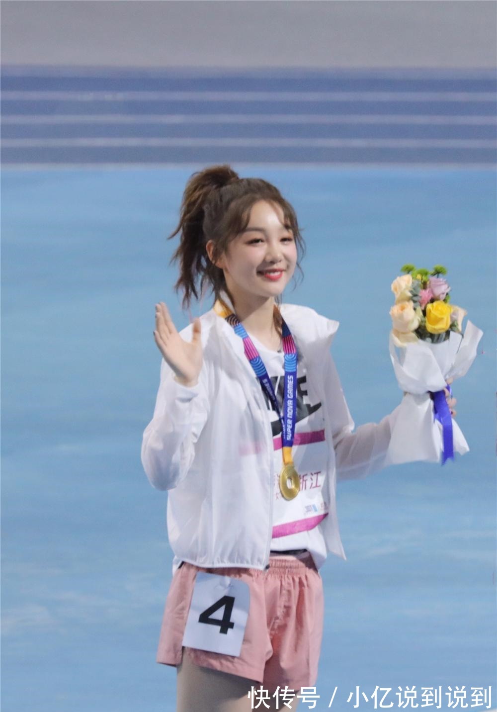 运动会|150人只被徐梦洁吸引, 运动服没人穿得比她甜, 拿首金夺运动会C位!