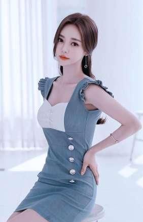 日常通勤试试孙允珠身上的这件连衣裙,时尚瘦身两不误尽显美女范