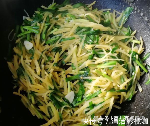 小馋猫|韭菜和它是天生一对，每天一盘，刮油洗肠，隔夜拉臭便，体重降了