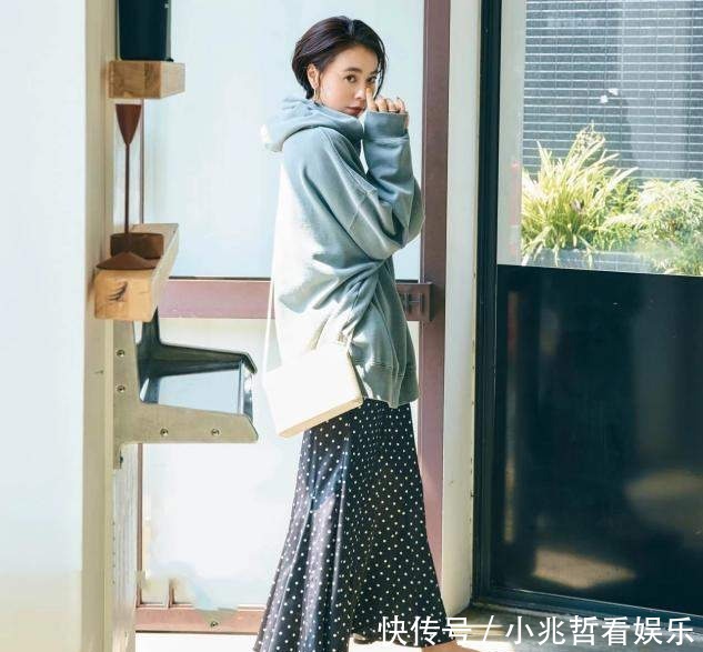 廉价|人到中年别穿的太廉价,5套实用秋冬look,解锁时髦新穿搭