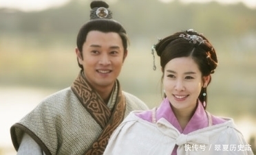 皇帝|皇后刚进宫就被太后刁难，大夏天披棉被下跪，皇帝的做法亮了