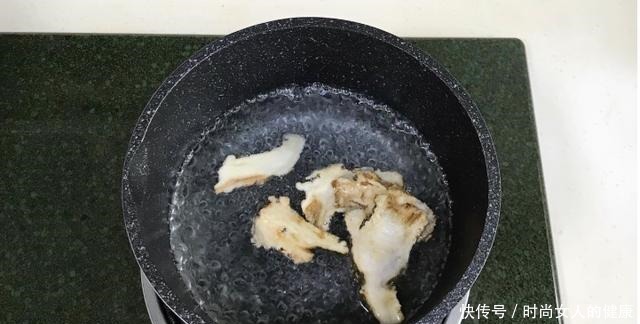  阿胶|入秋后，女人要多吃此汤，成本6块钱，每月坚持喝，比阿胶养人