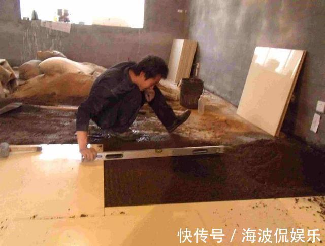木地板|家里不要铺瓷砖和木地板了，现在都流行装这种，防滑又美观