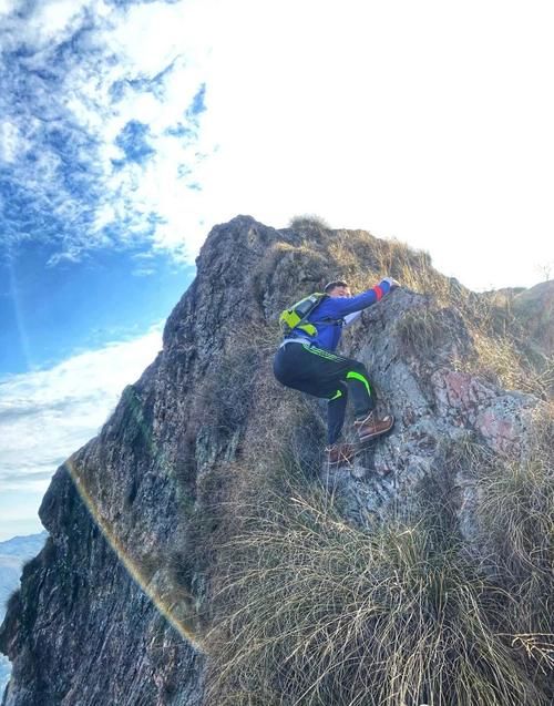 马仁奇峰背面不远处竟还有这么一座神秘未开发的山