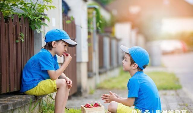 家长|二胎家庭中,别让偏心毁了大宝,家长要这样引导,让孩子相亲相爱