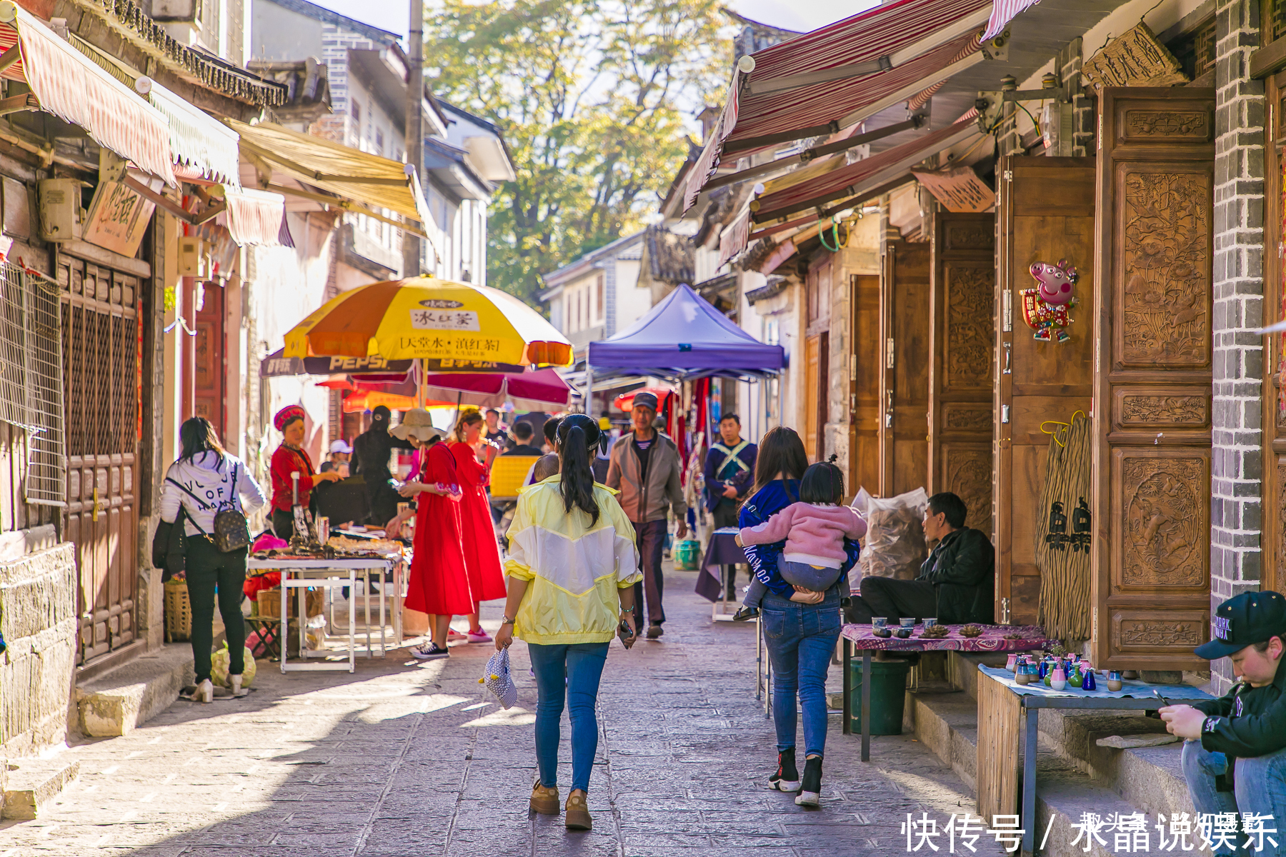 洱海|中国最适宜居住的地方，家家有水，户户有花，无数人的梦想家园