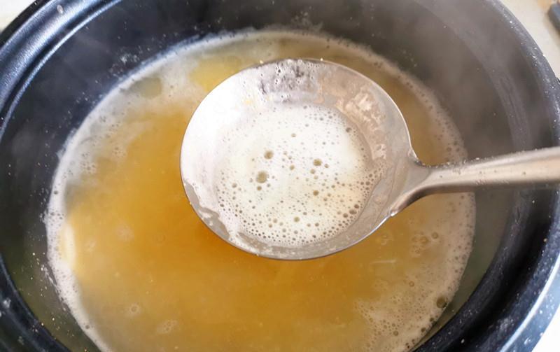 宅家的日子，我家最爱喝这粥，主食和粥一锅出，一人一碗就饱了