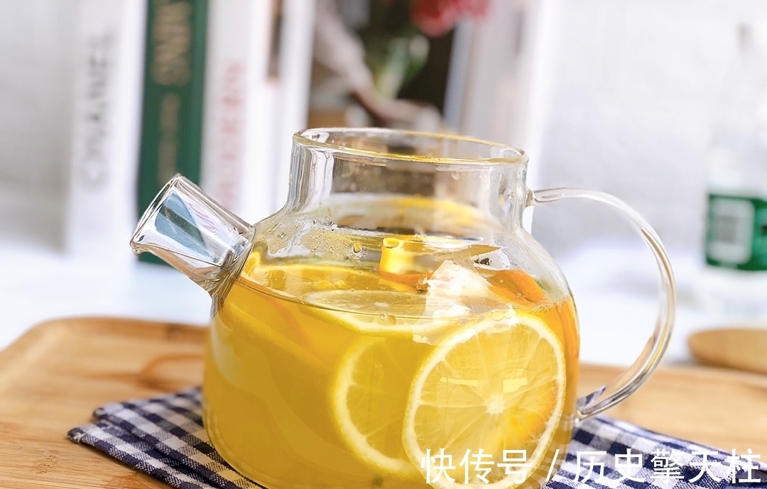 青柠檬|泡柠檬水，用开水还是冷水？都不对，教你正确做法，营养又好喝