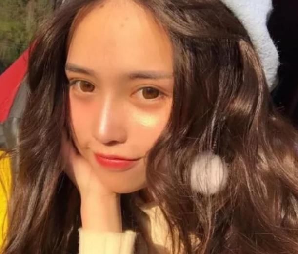 部位|女生经常用手“摸”这3部位,颜值会越来越低,怪不得会被人叫“阿姨”