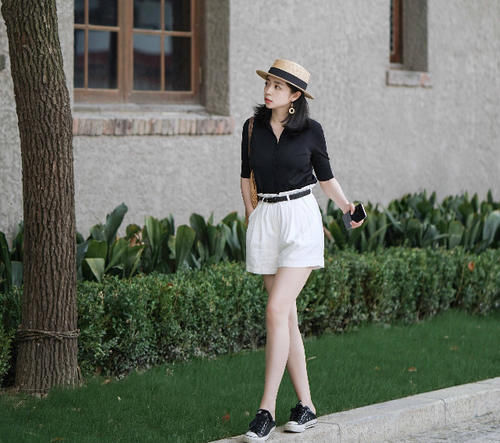 配饰|三木就是厉害，一身Zara单品也能穿出高级感，论时髦混搭就没输过