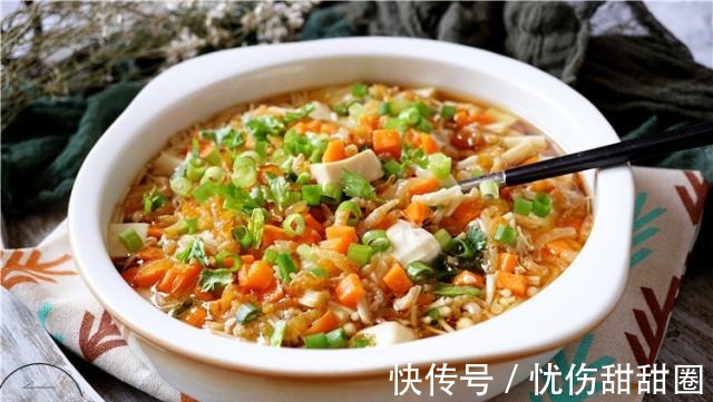 内酯豆腐|夏天吃豆腐好处多，分享6道豆腐做法，好吃下饭