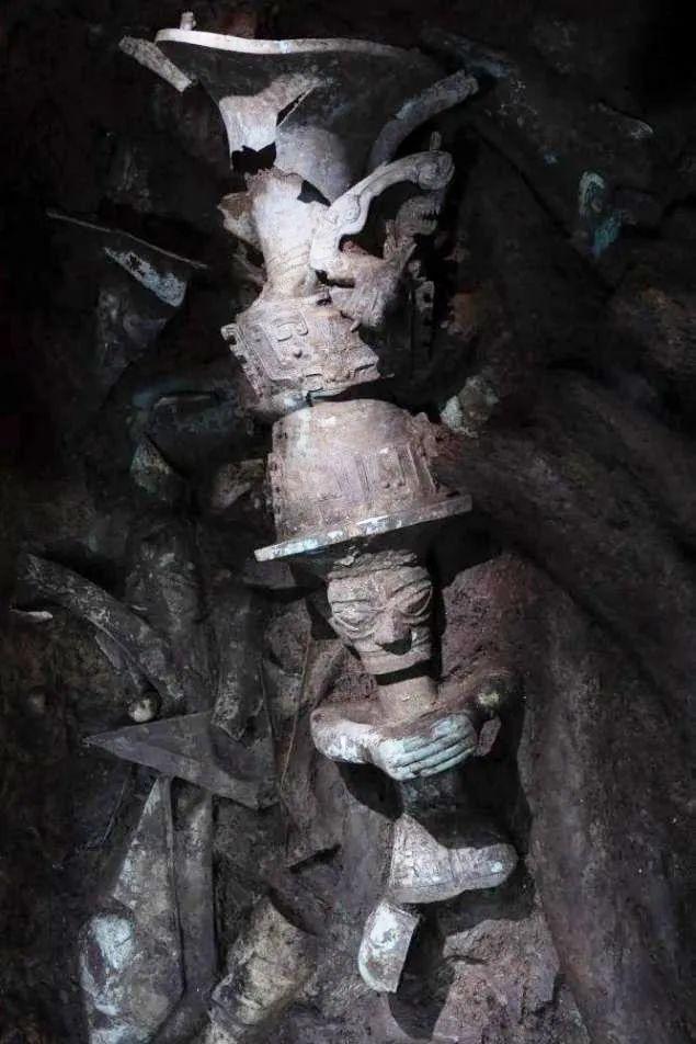 文物|三星堆的青铜神树,为何会成为禁止出国展出文物,只因这三个原因