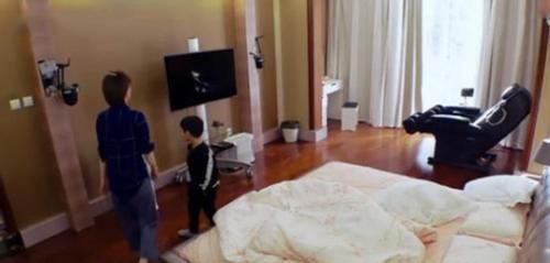 大廳|黃圣依節(jié)目曬出自家豪宅，大門是紅木做的，全是大富人家的標(biāo)配