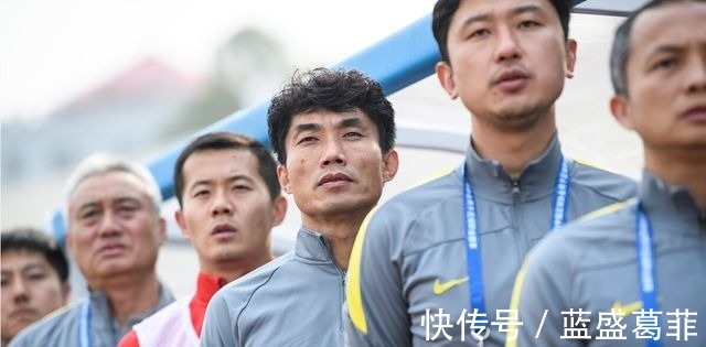 中超|李霄鹏给国足谋福利,恒大全华班在中超是啥水平,泰山该如何引援!