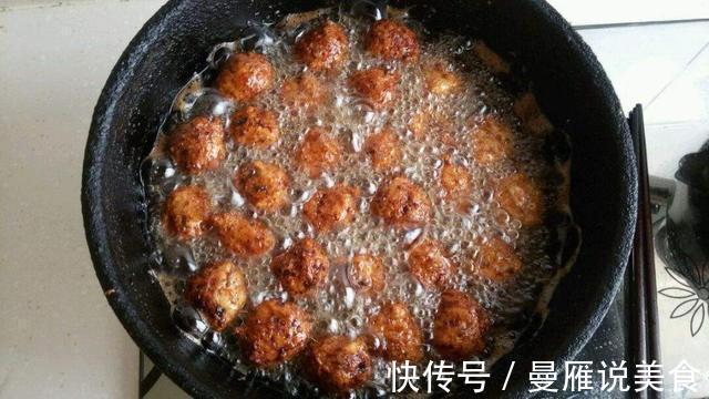 不管炸啥丸子，只要学会这一招，炸出来又香又脆，酒店大厨都在用