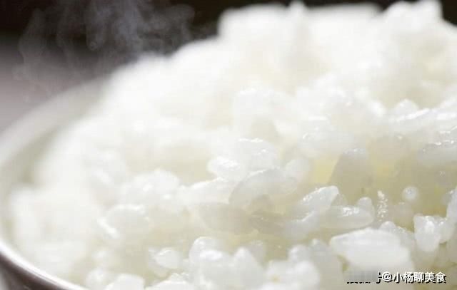 几个小秘诀让蒸出来的米饭更好吃，米饭不仅粒粒饱满，而且更营养