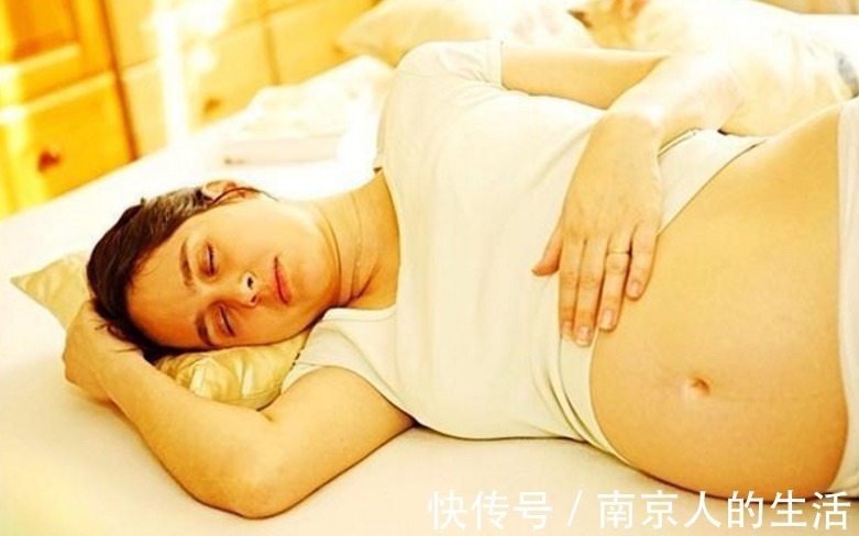 胎动|孕期出现这4种情况，可能是肚里的胎儿在向你求救，孕妈别不理睬
