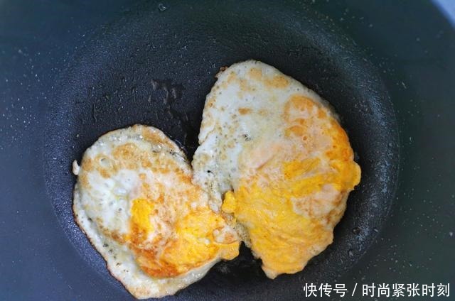 萝卜加2个鸡蛋,煮出来的汤竟如此鲜美,天冷喝,暖身暖胃还低脂