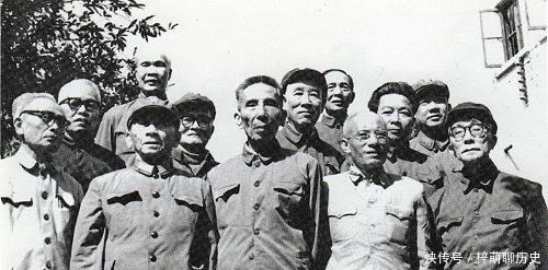东南亚|1955年,此人仅授开国中将,在东南亚却声名显赫,被尊为“战神”