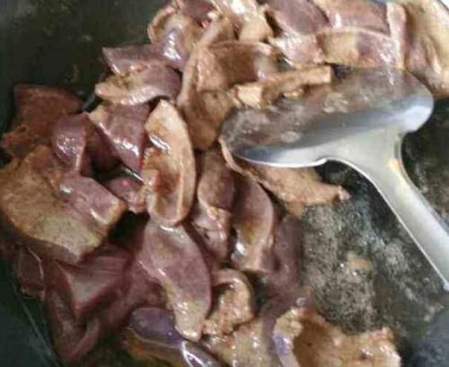 天冷这个菜要多吃,8块钱一斤,比牛羊肉还养人,补气血还清毒素