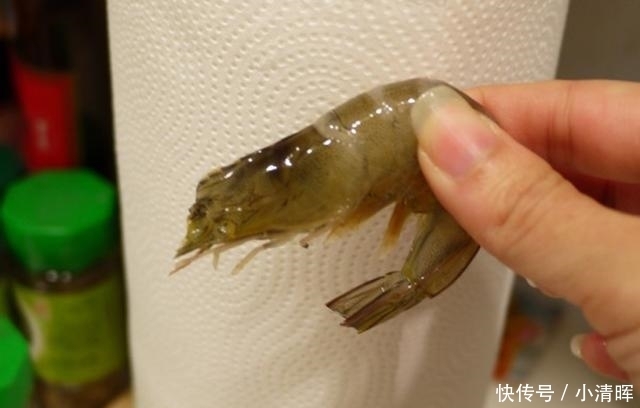 虾子|大虾以后别再吃水煮了,酒店大厨教你做法,5斤不够吃,1盘接1盘