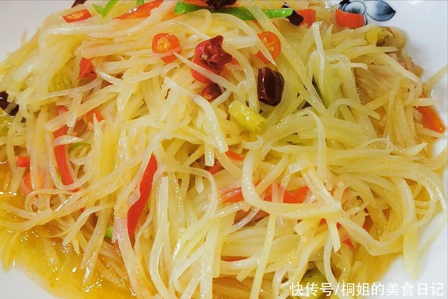 调味汁|炒土豆丝要想爽脆，别再下锅焯水了，教你一招，出锅又香脆又入味