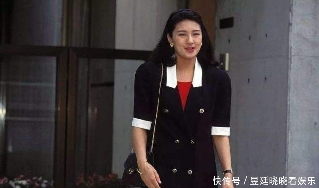 铺路|雅子皇后终于意识到爱子地位不稳,开始全心全意为女儿铺路